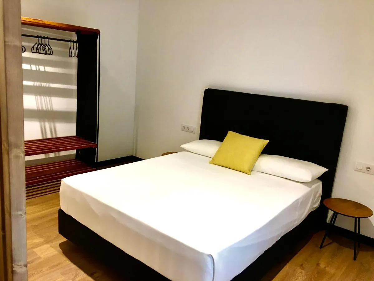 Loft De Diseno Con Balcon Apartment Figueres  Spain